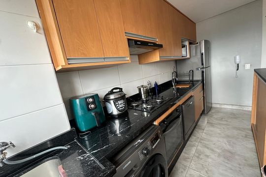 Cozinha de apartamento para alugar com 2 quartos, 49m² em Chácara do Solar I (fazendinha), Santana de Parnaíba