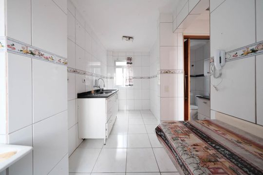 Cozinha e Área de Serviço de apartamento para alugar com 2 quartos, 52m² em Vila Silvia, São Paulo
