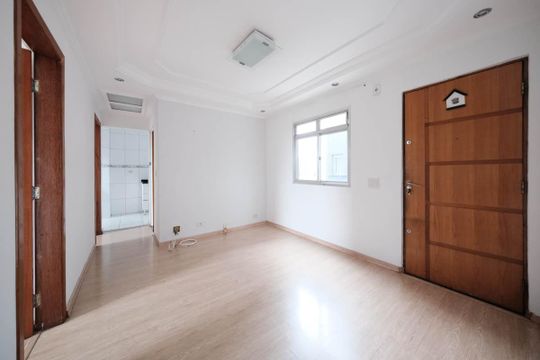 Sala de apartamento para alugar com 2 quartos, 52m² em Vila Silvia, São Paulo