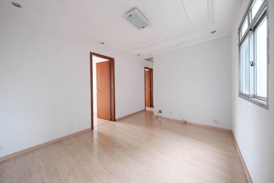 Apartamento para alugar com 2 quartos, 52m² em Vila Silvia, São Paulo