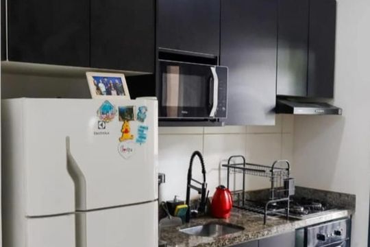 Cozinha de apartamento à venda com 2 quartos, 39m² em Ayrosa, Osasco