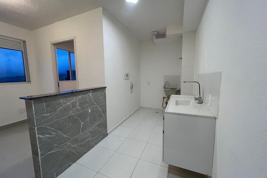 Cozinha e Área de Serviço de apartamento para alugar com 2 quartos, 31m² em Vila Pereira Cerca, São Paulo