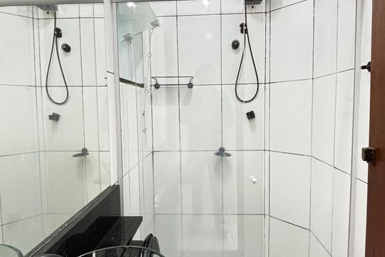 Banheiro de apartamento para alugar com 2 quartos, 54m² em Parque Oratório, Santo André
