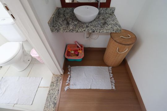 Banheiro suite  de apartamento para alugar com 2 quartos, 57m² em Quintino Facci Ii, Ribeirão Preto