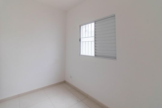 Quarto 2 de apartamento para alugar com 2 quartos, 41m² em Jardim Flor da Montanha, Guarulhos