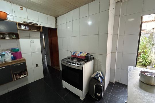 Cozinha de casa à venda com 1 quarto, 336m² em Realengo, Rio de Janeiro
