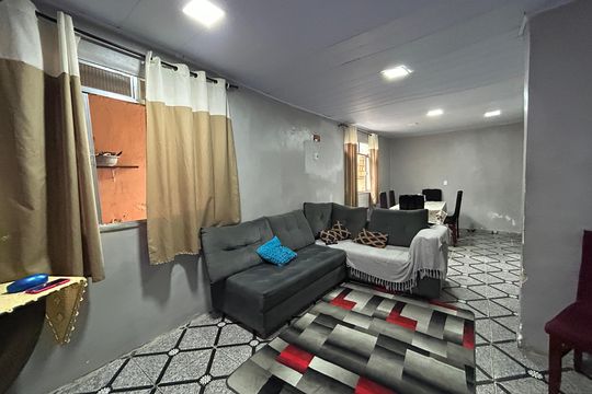 Casa à venda com 1 quarto, 336m² em Realengo, Rio de Janeiro