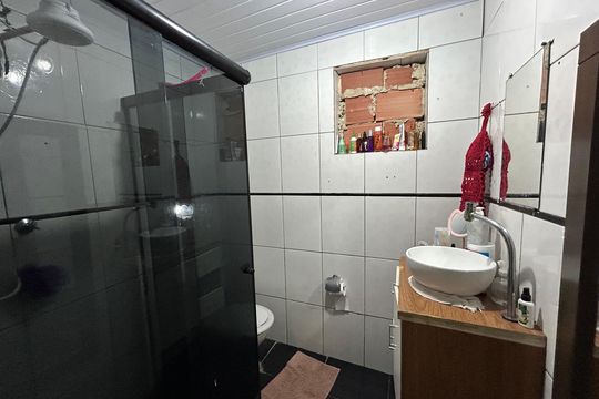 Banheiro de casa à venda com 1 quarto, 336m² em Realengo, Rio de Janeiro