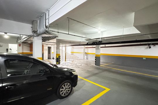 Garagem de apartamento à venda com 3 quartos, 119m² em Vila Alzira, Santo André