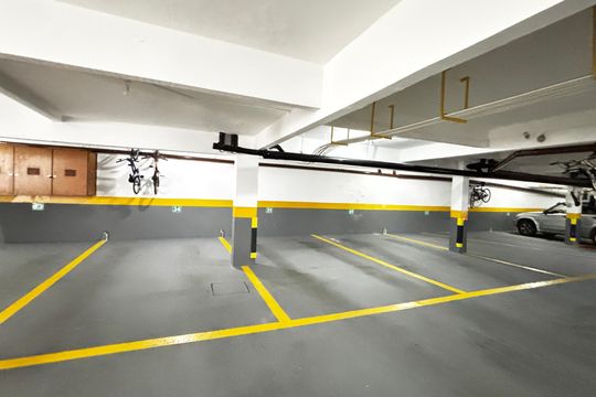 Garagem de apartamento à venda com 3 quartos, 119m² em Vila Alzira, Santo André
