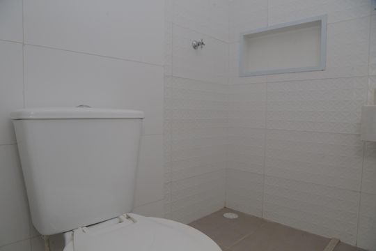 Banheiro de apartamento à venda com 2 quartos, 35m² em Cidade Líder, São Paulo