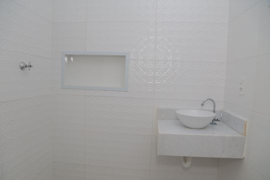 Banheiro de apartamento à venda com 2 quartos, 35m² em Cidade Líder, São Paulo