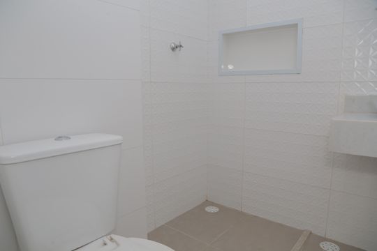 Banheiro de apartamento à venda com 2 quartos, 35m² em Cidade Líder, São Paulo