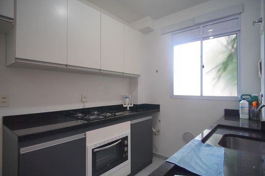 Cozinha de apartamento à venda com 2 quartos, 40m² em Feitoria, São Leopoldo