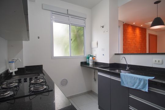 Cozinha de apartamento à venda com 2 quartos, 40m² em Feitoria, São Leopoldo