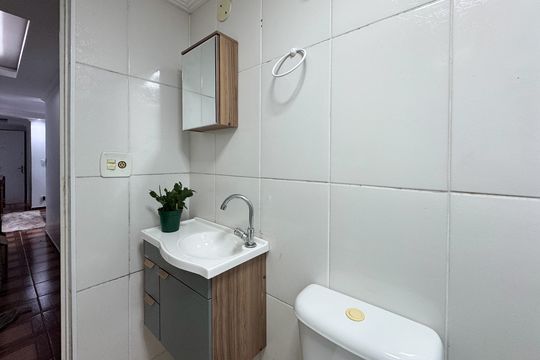Banheiro Social de apartamento à venda com 2 quartos, 51m² em Santa Terezinha, São Bernardo do Campo