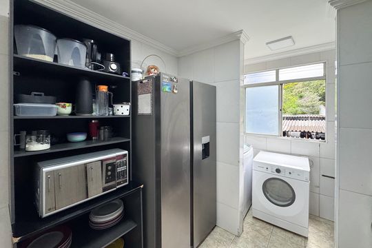 Cozinha de apartamento à venda com 2 quartos, 51m² em Santa Terezinha, São Bernardo do Campo