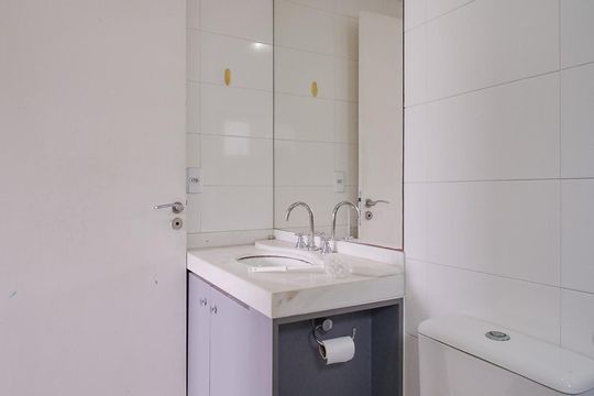 Banheiro do Quarto 2 de casa de condomínio para alugar com 4 quartos, 370m² em São José de Imbassai, Maricá