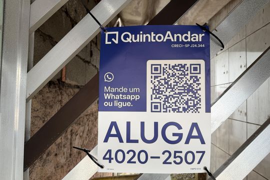 Placa  de casa de condomínio para alugar com 1 quarto, 20m² em Rádio Clube, Santos
