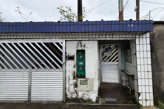 Fachada de casa de condomínio para alugar com 1 quarto, 20m² em Rádio Clube, Santos
