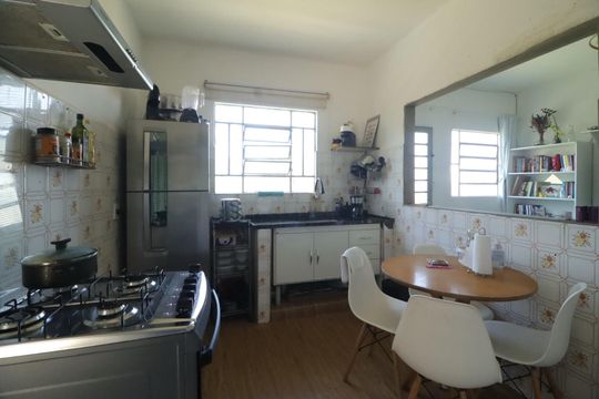 Casa para alugar com 1 quarto, 180m² em Jardim São Fernando, Campinas