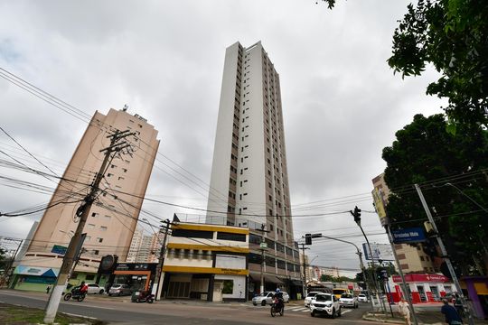 Fachada do Prédio de apartamento para alugar com 1 quarto, 40m² em Centro, Campinas
