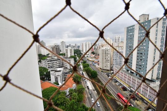Quarto - Vista de apartamento para alugar com 1 quarto, 40m² em Centro, Campinas