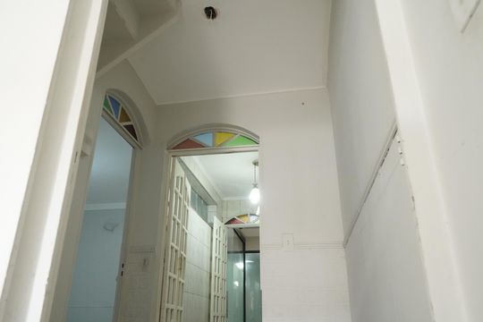 Corredor casa 1 de casa à venda com 4 quartos, 100m² em Vila Gomes Cardim, São Paulo