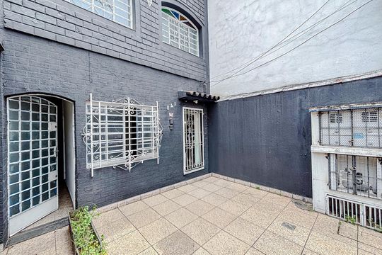 Garagem de casa para alugar com 1 quarto, 50m² em Vila Gomes Cardim, São Paulo