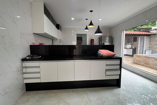 Cozinha de casa para alugar com 4 quartos, 190m² em Vargem Pequena, Rio de Janeiro
