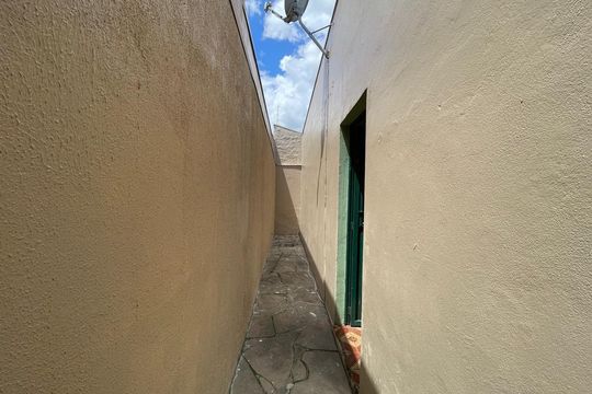 Área externa de casa para alugar com 2 quartos, 50m² em Scharlau, São Leopoldo