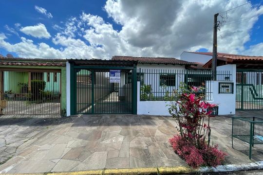 Fachada de casa para alugar com 2 quartos, 50m² em Scharlau, São Leopoldo