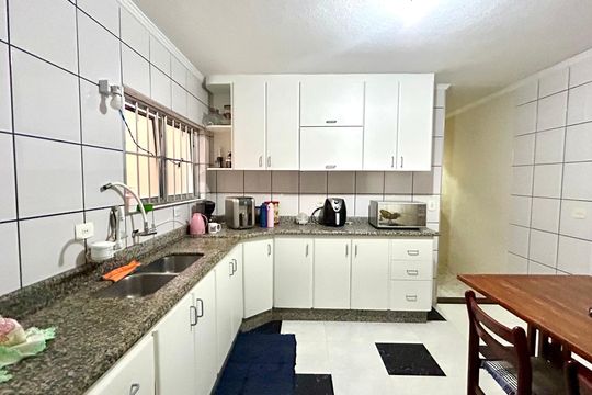Cozinha de casa à venda com 3 quartos, 200m² em Jardim Presidente Dutra, Guarulhos