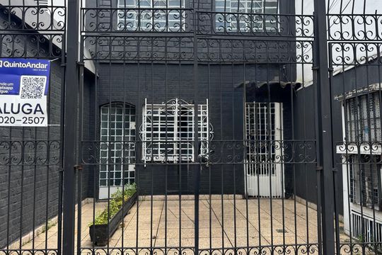 Garagem de casa para alugar com 4 quartos, 100m² em Vila Gomes Cardim, São Paulo