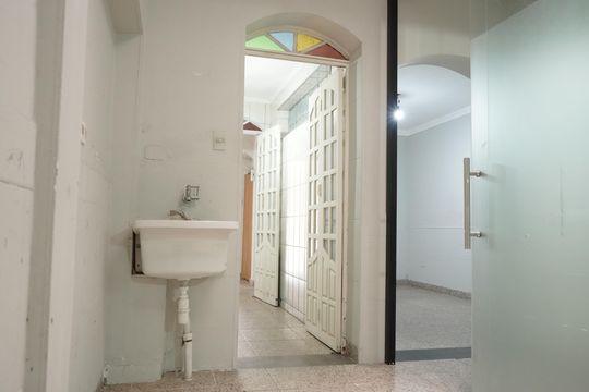 Área de Serviço casa 1 de casa para alugar com 4 quartos, 100m² em Vila Gomes Cardim, São Paulo