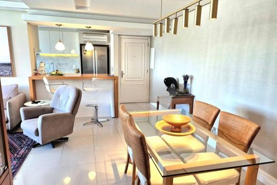 Sala de Jantar de apartamento à venda com 3 quartos, 88m² em Menino Deus, Porto Alegre