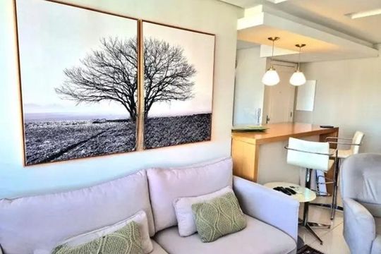 Sala de apartamento à venda com 3 quartos, 88m² em Menino Deus, Porto Alegre