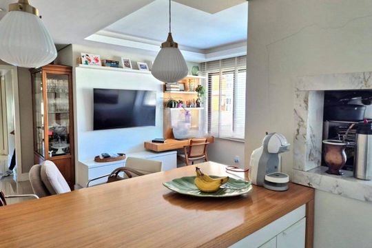 Cozinha de apartamento à venda com 3 quartos, 88m² em Menino Deus, Porto Alegre