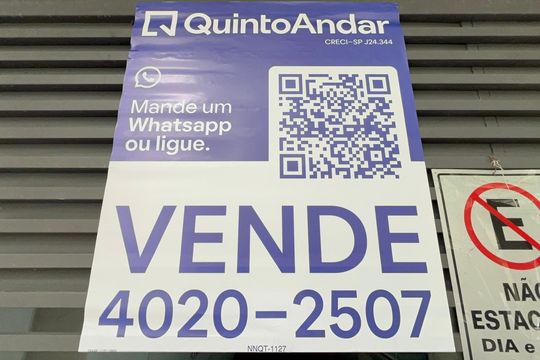 Placa NNQT-1127 de apartamento à venda com 2 quartos, 81m² em Jardim Paulista, São Paulo