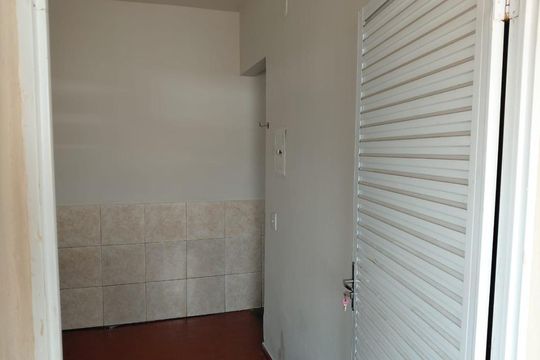 Cozinha de casa para alugar com 2 quartos, 750m² em Santa Amelia, Belo Horizonte