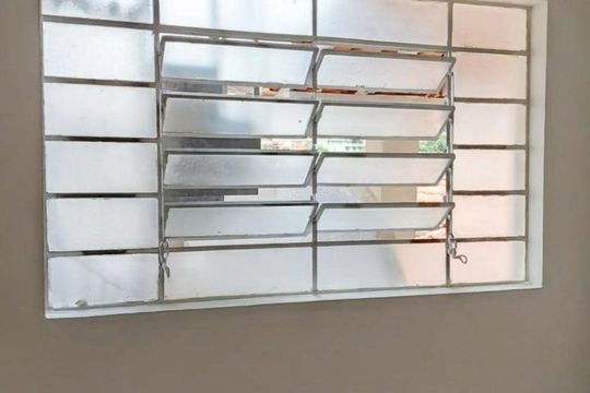 Quarto 2 de casa para alugar com 2 quartos, 750m² em Santa Amelia, Belo Horizonte
