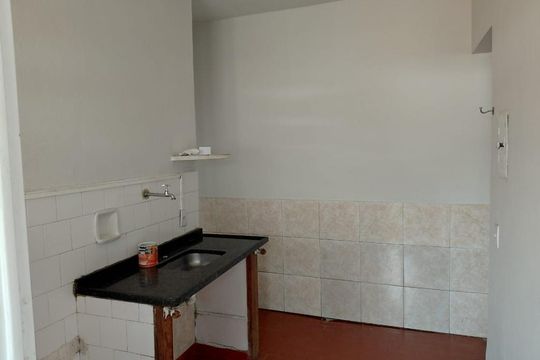 Cozinha de casa para alugar com 2 quartos, 750m² em Santa Amelia, Belo Horizonte