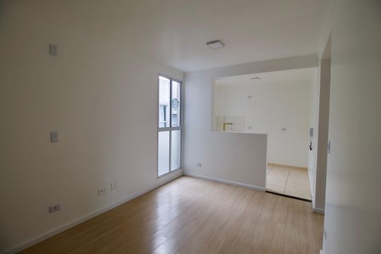Sala de apartamento para alugar com 2 quartos, 42m² em Abranches, Curitiba