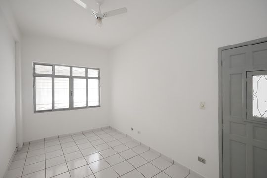 Casa para alugar com 2 quartos, 90m² em Vila Mazzei, São Paulo