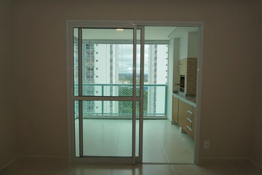 Varanda de apartamento para alugar com 4 quartos, 135m² em Jardim Santa Barbara, Embu das Artes