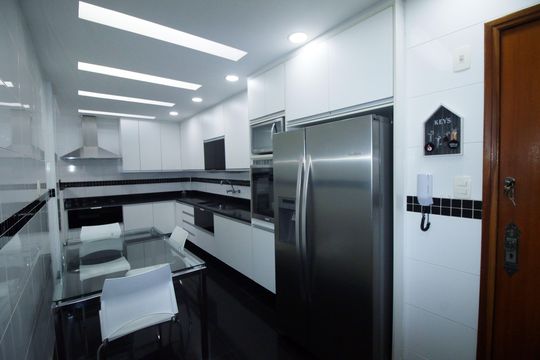 Cozinha de apartamento à venda com 2 quartos, 100m² em Vista Alegre, Rio de Janeiro