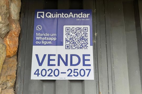 Placa instalada no dia 27-10-2026, com o codigo RVRC-159 de casa à venda com 4 quartos, 1000m² em São Luiz, Belo Horizonte