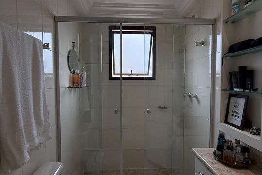 Apartamento à venda com 3 quartos, 185m² em Santa Cecilia, São Paulo