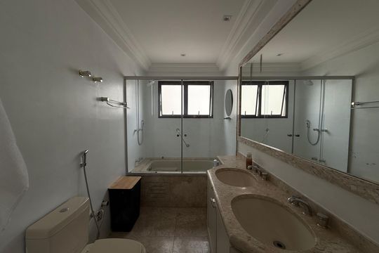 Apartamento à venda com 3 quartos, 185m² em Santa Cecilia, São Paulo