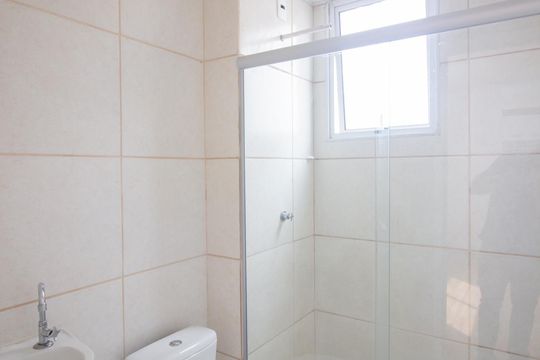 Banheiro Social de apartamento à venda com 2 quartos, 45m² em Fonte Grande, Contagem